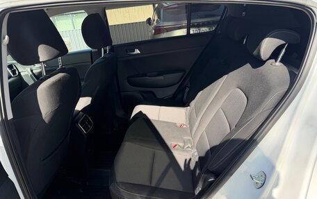 KIA Sportage IV рестайлинг, 2021 год, 2 550 000 рублей, 13 фотография