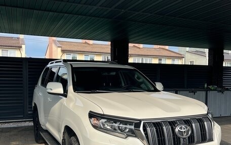 Toyota Land Cruiser Prado 150 рестайлинг 2, 2017 год, 4 500 000 рублей, 12 фотография