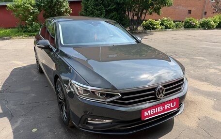 Volkswagen Passat B8 рестайлинг, 2020 год, 2 900 000 рублей, 3 фотография