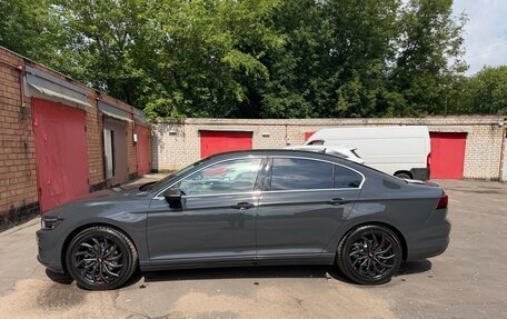 Volkswagen Passat B8 рестайлинг, 2020 год, 2 900 000 рублей, 10 фотография