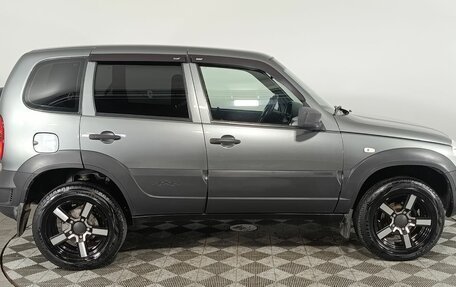 Chevrolet Niva I рестайлинг, 2018 год, 850 000 рублей, 8 фотография