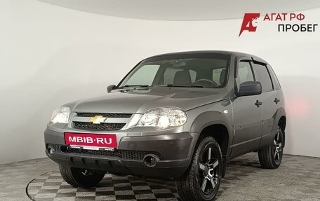Chevrolet Niva I рестайлинг, 2018 год, 850 000 рублей, 3 фотография