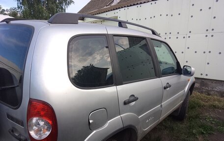 Chevrolet Niva I рестайлинг, 2009 год, 500 000 рублей, 8 фотография
