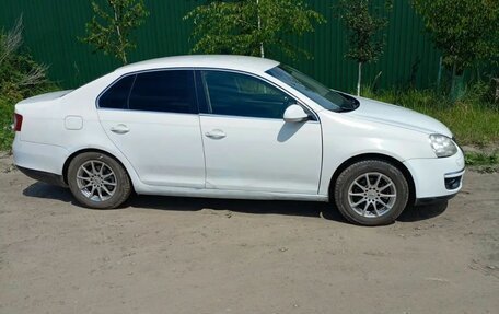 Volkswagen Jetta VI, 2009 год, 470 000 рублей, 2 фотография