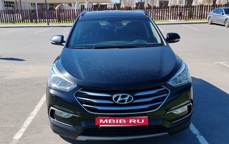 Hyundai Santa Fe III рестайлинг, 2017 год, 2 000 000 рублей, 2 фотография