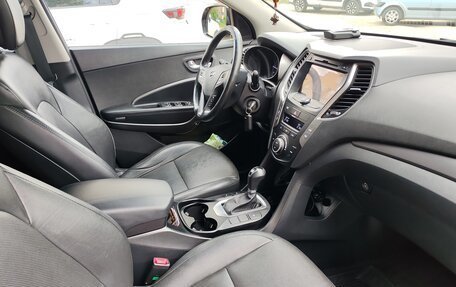Hyundai Santa Fe III рестайлинг, 2017 год, 2 000 000 рублей, 11 фотография