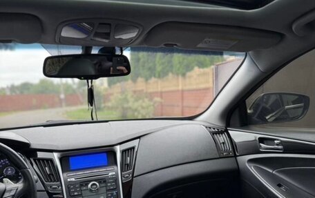 Hyundai Sonata VI, 2011 год, 1 030 000 рублей, 11 фотография