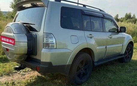 Mitsubishi Pajero IV, 2007 год, 2 500 000 рублей, 4 фотография