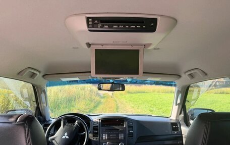 Mitsubishi Pajero IV, 2007 год, 2 500 000 рублей, 13 фотография