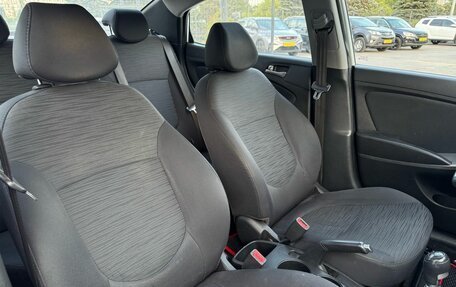 Hyundai Solaris II рестайлинг, 2015 год, 795 000 рублей, 18 фотография