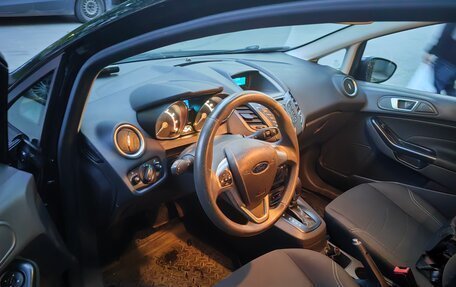 Ford Fiesta, 2015 год, 740 000 рублей, 9 фотография