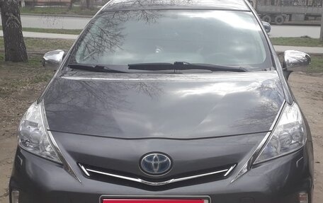Toyota Prius v (+) I (ZVW40/41) рестайлинг, 2013 год, 1 500 000 рублей, 1 фотография