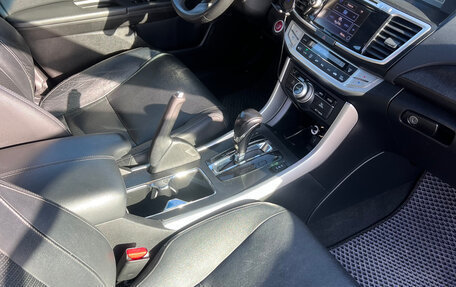Honda Accord IX рестайлинг, 2013 год, 1 380 000 рублей, 12 фотография