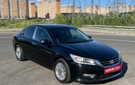 Honda Accord IX рестайлинг, 2013 год, 1 380 000 рублей, 3 фотография