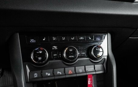 Skoda Karoq I, 2020 год, 2 275 000 рублей, 20 фотография