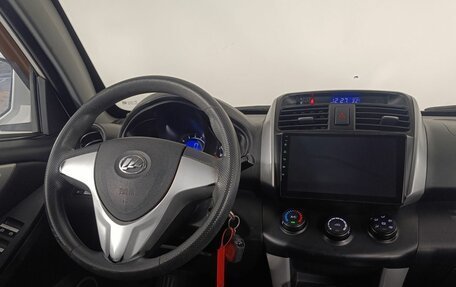 Lifan X60 I рестайлинг, 2015 год, 650 000 рублей, 12 фотография