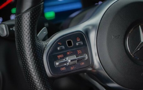 Mercedes-Benz C-Класс, 2018 год, 3 450 000 рублей, 11 фотография