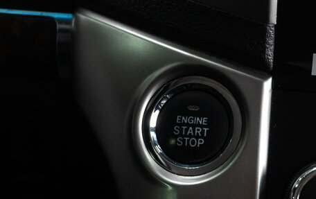 Toyota Land Cruiser 200, 2012 год, 2 949 000 рублей, 18 фотография