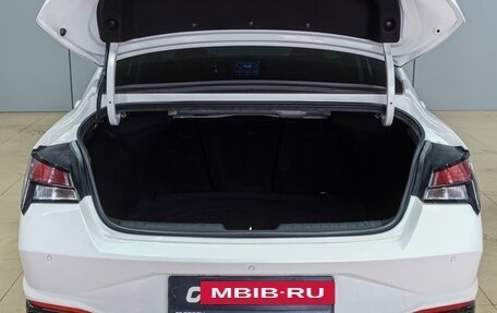 Hyundai Elantra, 2021 год, 1 999 000 рублей, 23 фотография