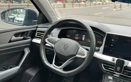 Volkswagen Lavida, 2023 год, 1 290 000 рублей, 5 фотография