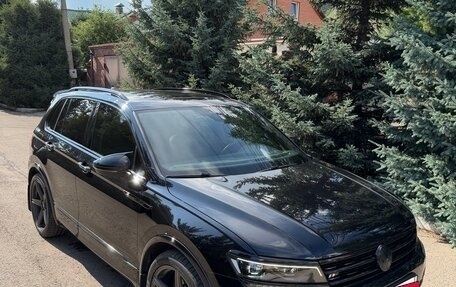 Volkswagen Tiguan II, 2019 год, 3 270 000 рублей, 4 фотография
