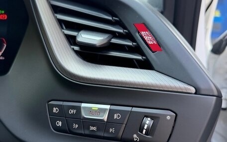 BMW 1 серия, 2021 год, 2 099 000 рублей, 16 фотография