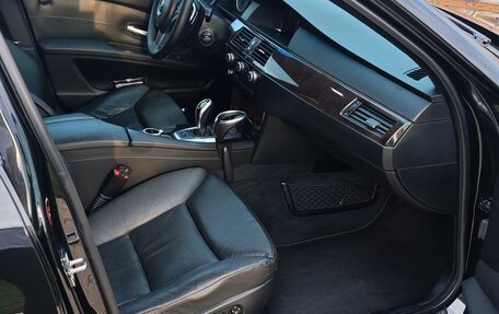 BMW 5 серия, 2007 год, 1 599 000 рублей, 10 фотография