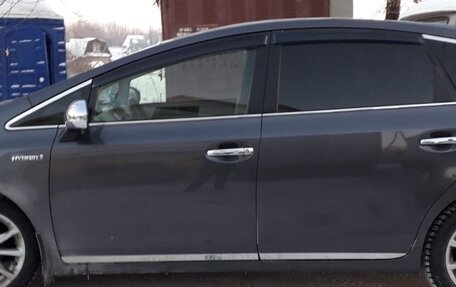 Toyota Prius v (+) I (ZVW40/41) рестайлинг, 2013 год, 1 500 000 рублей, 3 фотография