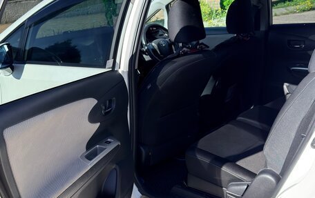 Toyota Wish II, 2009 год, 1 050 000 рублей, 13 фотография