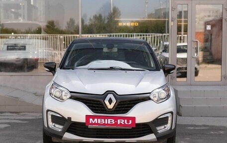 Renault Kaptur I рестайлинг, 2019 год, 1 330 000 рублей, 2 фотография