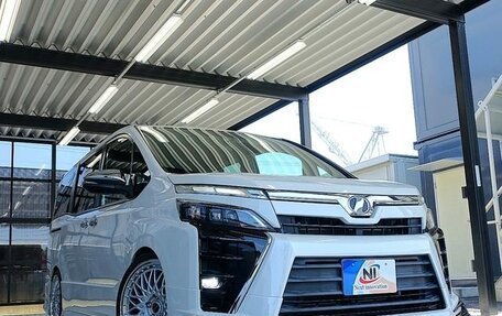 Toyota Voxy III, 2021 год, 2 000 400 рублей, 4 фотография