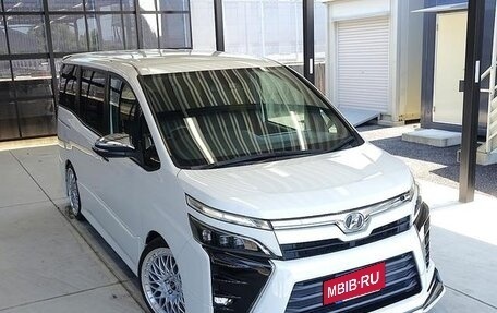 Toyota Voxy III, 2021 год, 2 000 400 рублей, 5 фотография