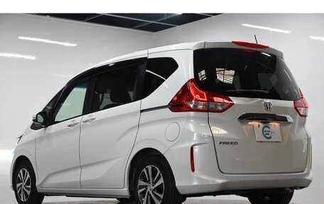 Honda Freed II, 2022 год, 1 330 000 рублей, 3 фотография