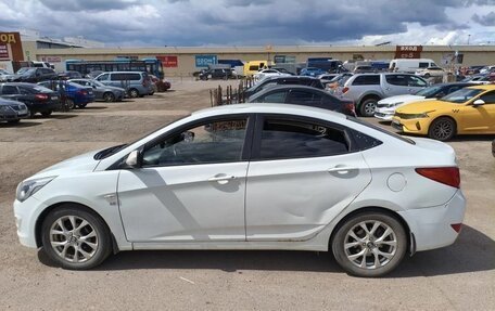 Hyundai Solaris II рестайлинг, 2015 год, 480 000 рублей, 2 фотография