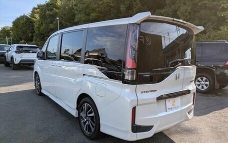 Honda Stepwgn IV, 2020 год, 1 800 000 рублей, 6 фотография