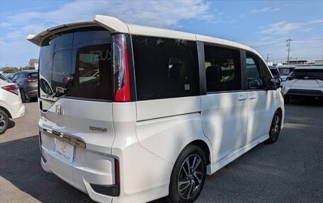 Honda Stepwgn IV, 2020 год, 1 800 000 рублей, 4 фотография