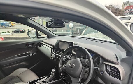 Toyota C-HR I рестайлинг, 2018 год, 1 720 000 рублей, 3 фотография