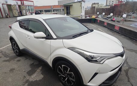 Toyota C-HR I рестайлинг, 2018 год, 1 720 000 рублей, 7 фотография