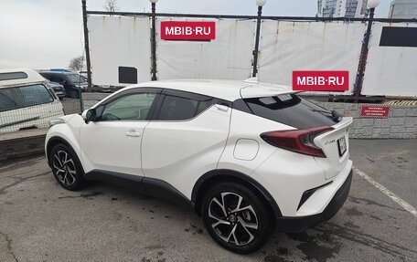 Toyota C-HR I рестайлинг, 2018 год, 1 720 000 рублей, 4 фотография