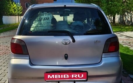 Toyota Vitz, 2000 год, 450 000 рублей, 4 фотография