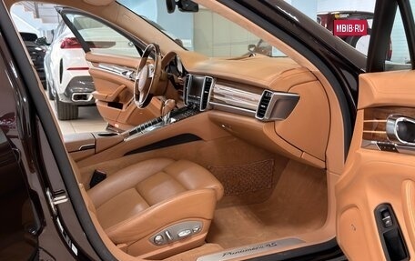 Porsche Panamera II рестайлинг, 2015 год, 4 120 000 рублей, 23 фотография