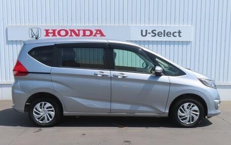Honda Freed II, 2017 год, 1 200 000 рублей, 3 фотография