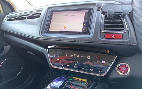 Honda Vezel, 2015 год, 795 000 рублей, 13 фотография