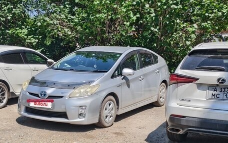 Toyota Prius, 2010 год, 850 000 рублей, 2 фотография