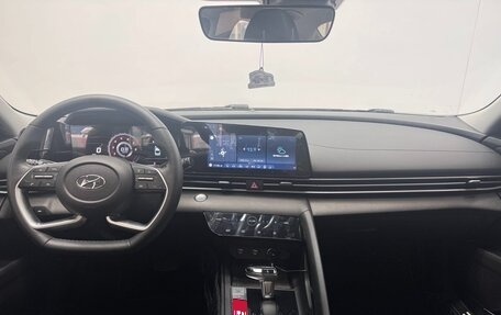 Hyundai Elantra, 2022 год, 1 471 000 рублей, 12 фотография