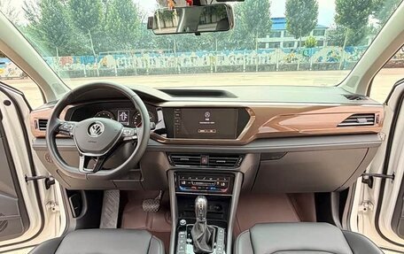 Volkswagen Tharu, 2022 год, 1 400 000 рублей, 10 фотография