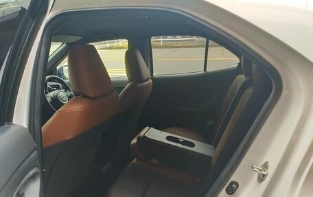 Toyota Yaris Cross, 2023 год, 1 750 400 рублей, 11 фотография