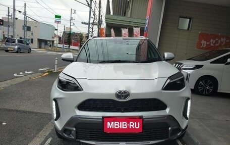 Toyota Yaris Cross, 2023 год, 1 750 400 рублей, 2 фотография