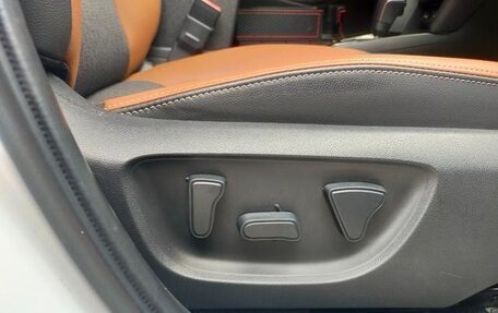 Toyota Yaris Cross, 2023 год, 1 750 400 рублей, 29 фотография