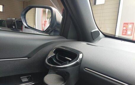 Toyota Yaris Cross, 2023 год, 1 750 400 рублей, 30 фотография